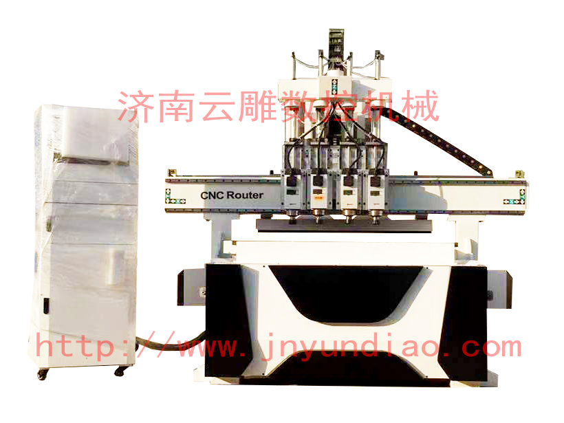 開料機(jī)是一款專業(yè)用于板式家具裁料、打孔的專用機(jī)器！